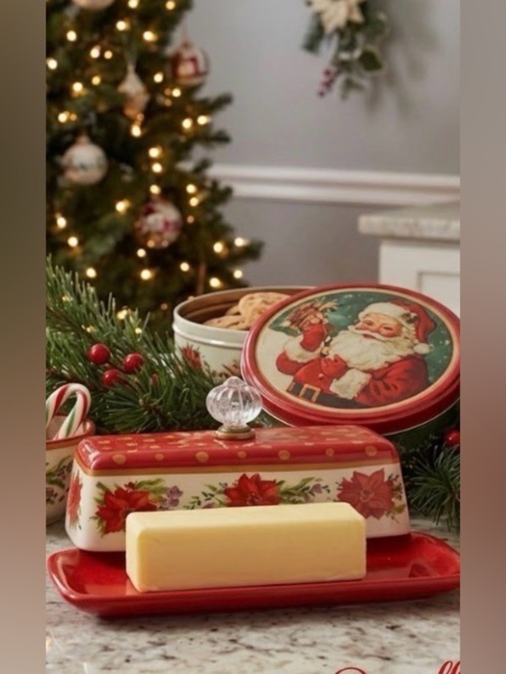 🩷 NWOT Pioneer Woman Christmas Butter Dish, Red - Picture 2 of 4